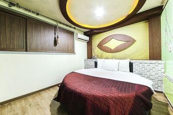 Shim Hotel