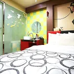 Shim Hotel