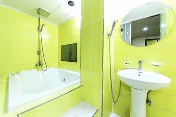 Shim Hotel