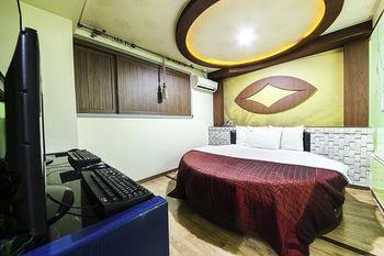 Shim Hotel