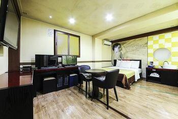 Shim Hotel